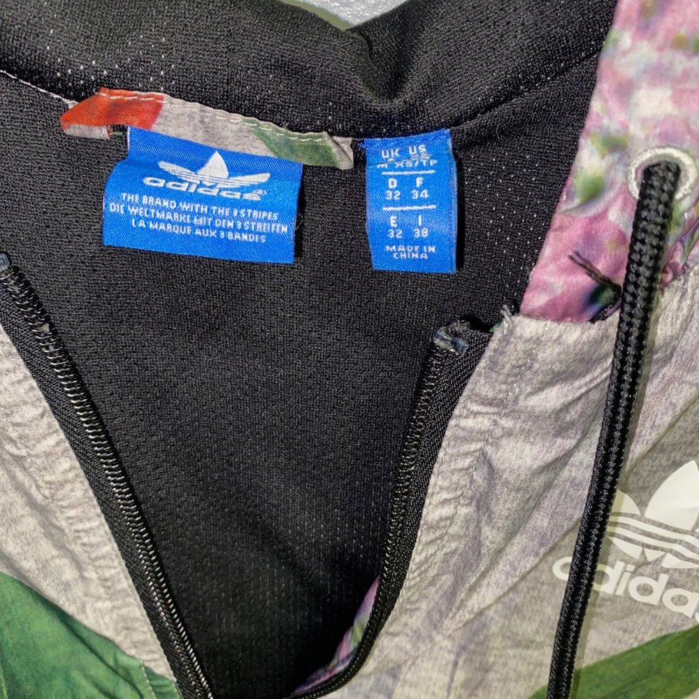 ADDIAS Windbreaker - Picture 3 of 3